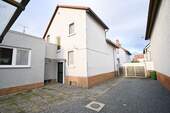 Hofansicht - 5 Zimmer Einfamilienhaus in Pfungstadt