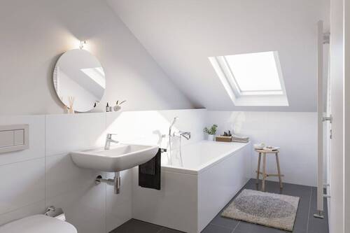 Bad - 4 Zimmer Etagenwohnung zur Miete in Erlangen