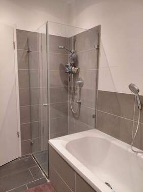 Bad Dusche u. Wanne .jpg - 