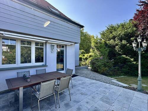 Terrasse (Gartenseite) - 