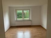 Wohnzimmer - 3 Zimmer Etagenwohnung zur Miete in Altenstadt a.d.Waldnaab