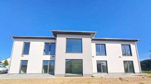 Rückansicht - 3 Zimmer Etagenwohnung zur Miete in Brandenburg an der Havel / Neuschmerzke