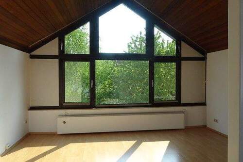 Wohnzimmer - Etagenwohnung mit 61,50 m&sup2; in Bad Homburg vor der Höhe zur Miete