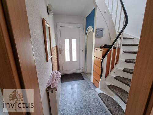 Bild 2 - 7 Zimmer Mehrfamilienhaus, Wohnhaus zum Kaufen in Obersulm