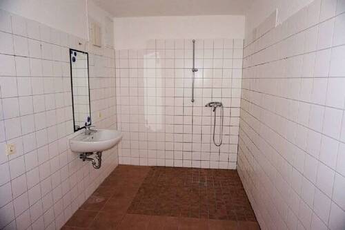 Hauptgebäude eine Wohnung EG (8) - 