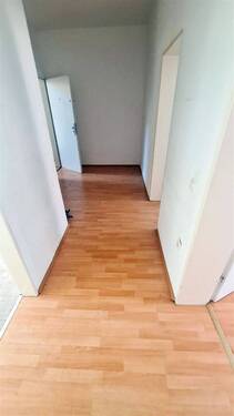 20260429_142651_copy_748x1330 - Etagenwohnung mit 65,00 m&sup2; in Oberhausen zur Miete