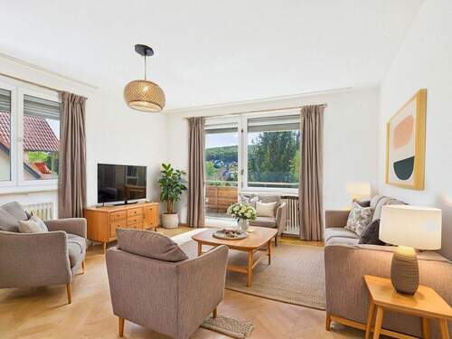 Wohnzimmer 1. OG WHG 2 (KI) - 