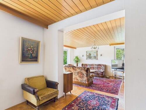 Wohnzimmer EG WHG 1 - Mehrfamilienhaus, Wohnhaus mit 274,00 m² in Ebern zum Kaufen