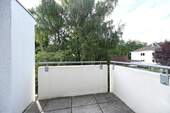 Balkon mit Blick ins Grüne - Etagenwohnung mit 45,80 m² in Nürnberg zur Miete