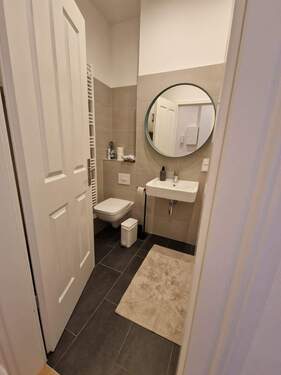 Badezimmer Ansicht 2.jpg - 