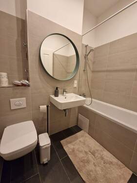 Badezimmer Ansicht 3.jpg - 