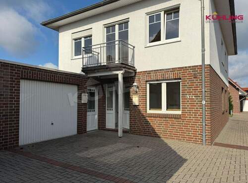 Treten Sie ein! - 5 Zimmer Mehrfamilienhaus, Wohnhaus zum Kaufen in Dinklage