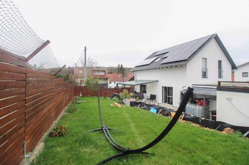 Garten und Außenansicht - 