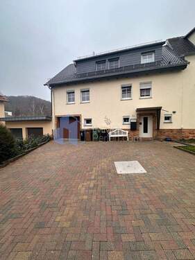 Bild 1 - Modernisierte DHH mit Wohlfühlambiente in guter Lage von Habichtswald-Dörnberg