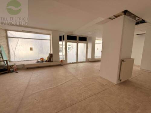 Ladengeschäft Schaufenster EG - 