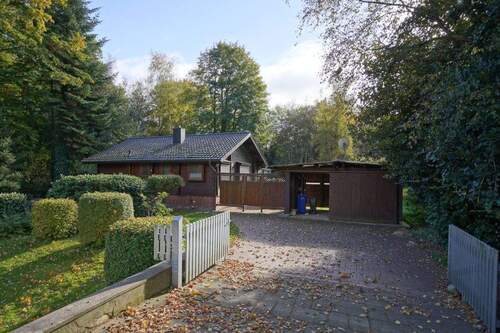 Titelbild - Volksbank Immobilien: Einfamilienhaus + weiteres Bauland!