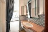 Waschbereich im Dachgeschoss - 