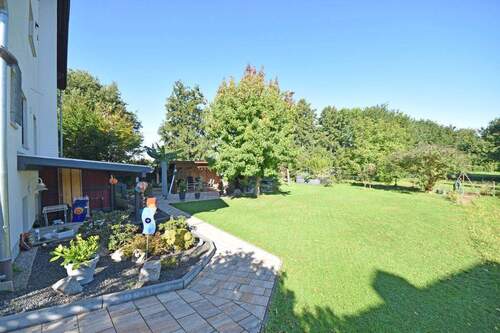 Garten in Feldrandlage - 