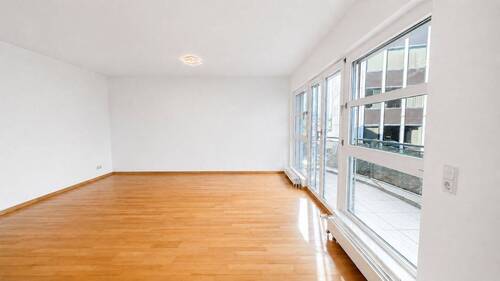 Wohn- Essbereich - Etagenwohnung mit 62,50 m&sup2; in Frankfurt am Main zum Kaufen