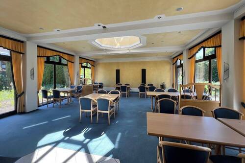 Saal - 
