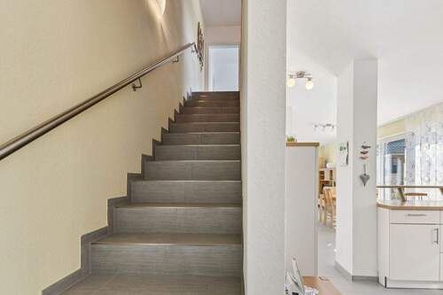 Treppe zum Dachgeschoss - 