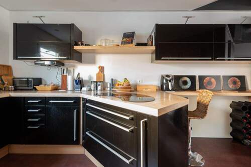 Geräumige, moderne Küche - 4 Zimmer Reihenmittelhaus in Berlin