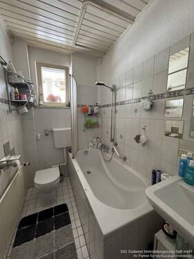 Tageslichtbad Wohnung 2 - 