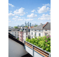 Lichtdurchflutete Maisonette mit Skyline-Blick & Dachterrasse in Frankfurt Nordend-Ost - Frankfurt am Main