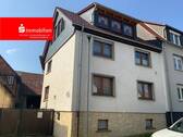 Strassenansicht - Platz für zwei Generationen! - 230.000,00&nbsp;EUR Kaufpreis, ca.&nbsp; 240,00&nbsp;m&sup2;&nbsp;Wohnfl&auml;che