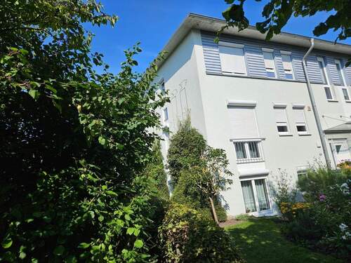 Ansicht - 5 Zimmer Reihenendhaus in Halle