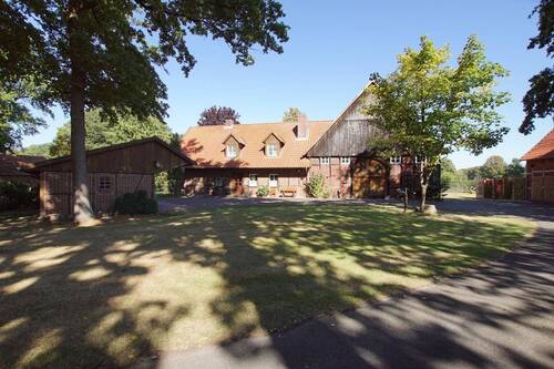 Hof - 8 Zimmer Einfamilienhaus zum Kaufen in Herzebrock-Clarholz