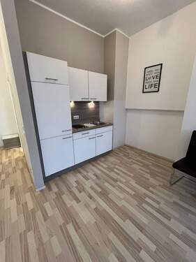 Einbauküche - 1 Zimmer Etagenwohnung zur Miete in Fürth