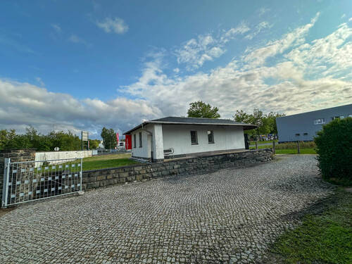 Stellplätze - Bürogebäude mit Freifläche in zentraler Lage von Zwickau-flexibel nutzbar für Produktion & Handwerk