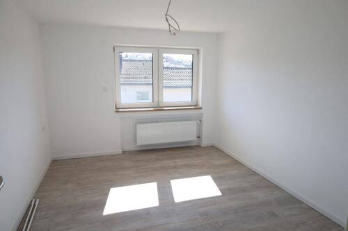 Zimmer 2 UG - 