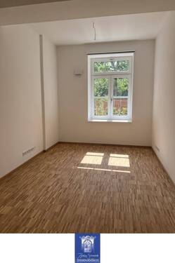 Zimmer 2 - 