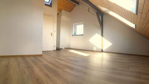 Studio im Dachgeschoss 2 - 