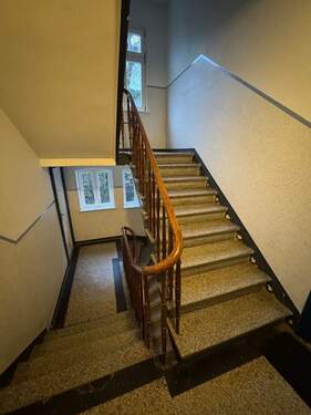 Treppenhaus - 2 Zimmer Etagenwohnung zum Kaufen in Flensburg