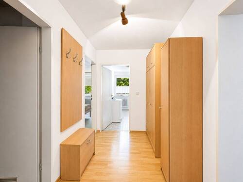 Flur - 2 Zimmer Etagenwohnung zum Kaufen in Landshut