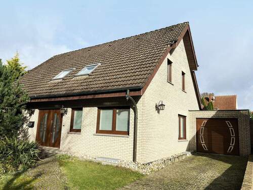 Straßenansicht - 6 Zimmer Einfamilienhaus zum Kaufen in Greven