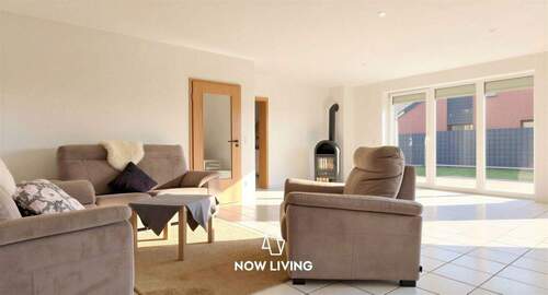 Wohnzimmer - Doppelhaushälfte mit 170,90 m&sup2; in Neustadt am Rübenberge zum Kaufen