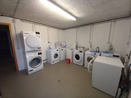 Waschraum - 4 Zimmer Etagenwohnung in Meerane