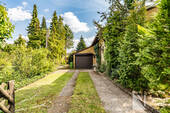 Auffahrt zum Haus - 5 Zimmer Bungalow zum Kaufen in Barendorf