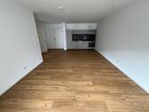 Wohn-/Esszimmer - 