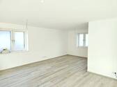 Geräumiges Wohn- / Esszimmer - 
