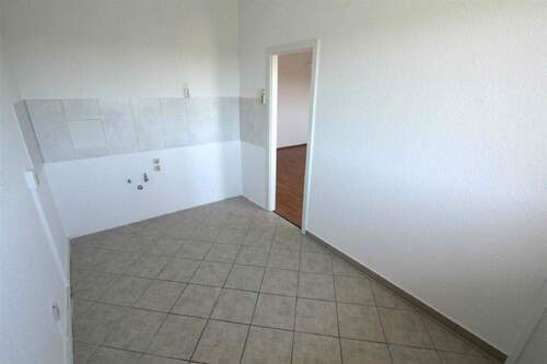 Küche - Auch Mietkauf möglich ! Attraktive neu renovierte 2-Raum-Wohnung in Teutschenthal