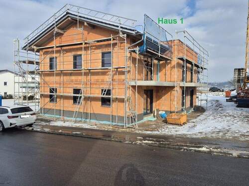 Haus 1 - 2 Zimmer Etagenwohnung zum Kaufen in Cham / Vilzing