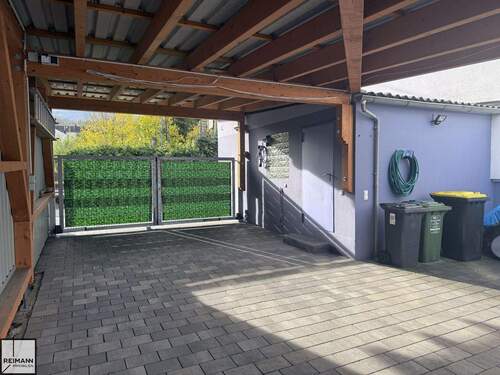 Carport - Einfamilienhaus mit 136,00 m&sup2; in Boppard zum Kaufen
