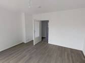 Ansicht III: Wohn- und Esszimmer - 2 Zimmer Etagenwohnung in Duisburg