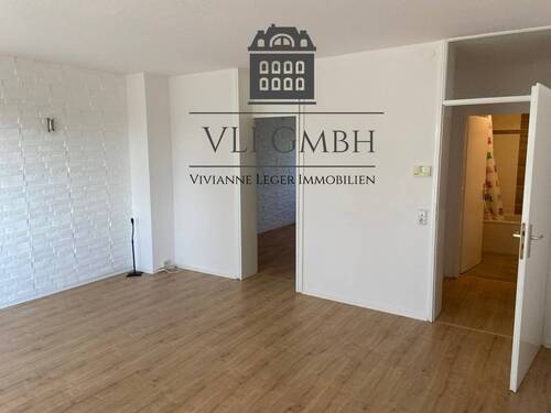 Wohnzimmer - 3 Zimmer Etagenwohnung in Saarbrücken / Rodenhof