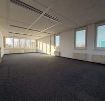 Großzügige Büroeinheit in direkter Autobahnnähe - Röhrsdorf